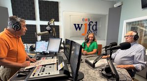 40 Anos de Devoção e Tradição: Márcia Sousa de Ponte e João Moniz Apresentam o Programa das Grandes Festas na WJFD ES2026