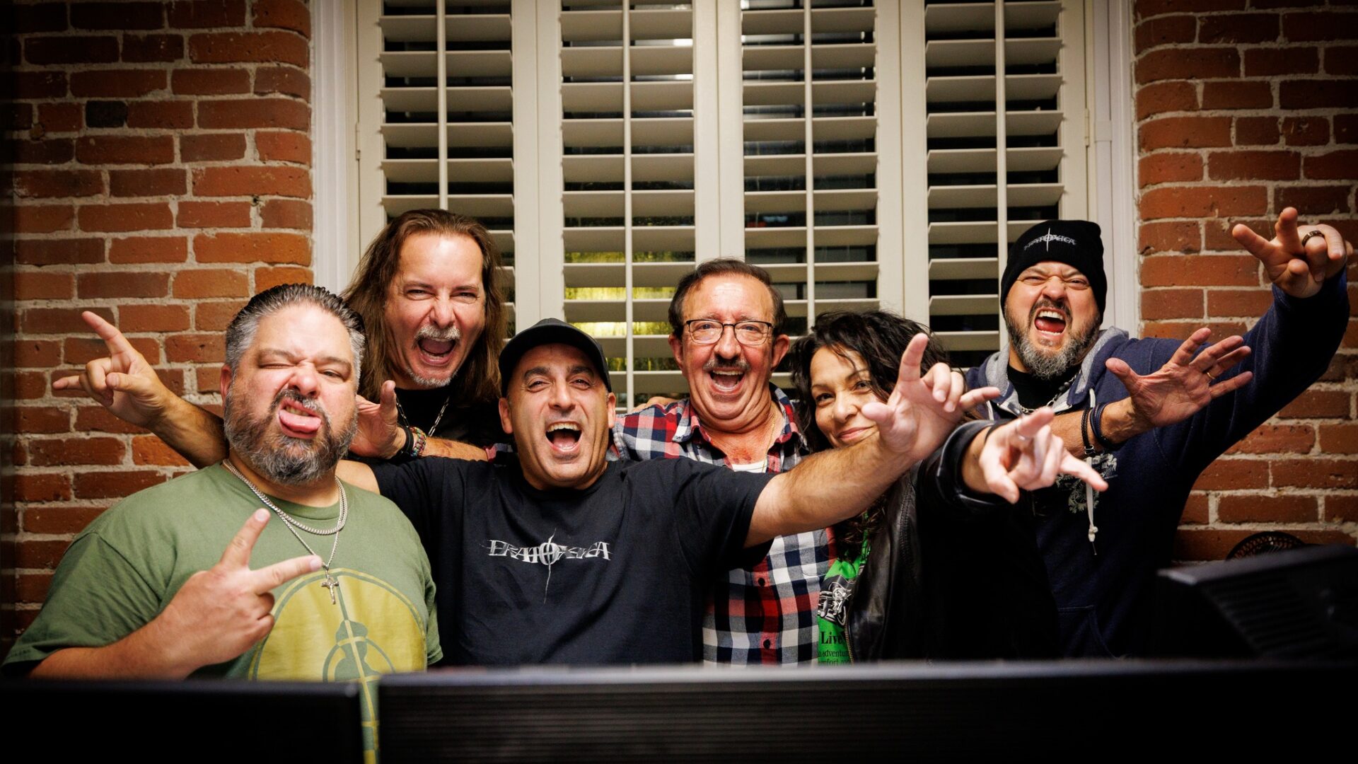 Eratoxica na 97.3 FM – WJFD