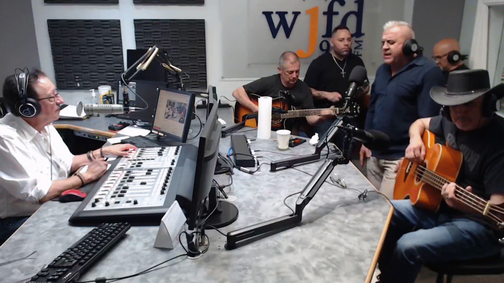 Tony Borges e Euro na WJFD (Unplugged)