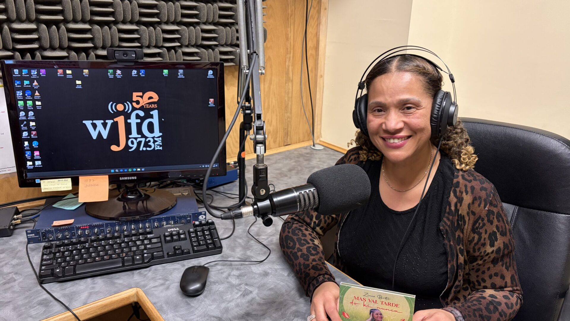 Zizas brito, cantora e compositora cabo-verdiana tem novo álbum